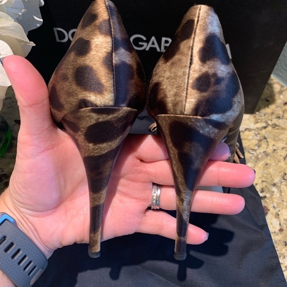 Dolce & Gabbana Peep Toe Leopard print heels 37.5 - Picture 2 of 4